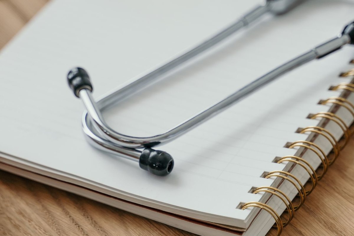 Discussing cyclical pelvic pain with a clinician