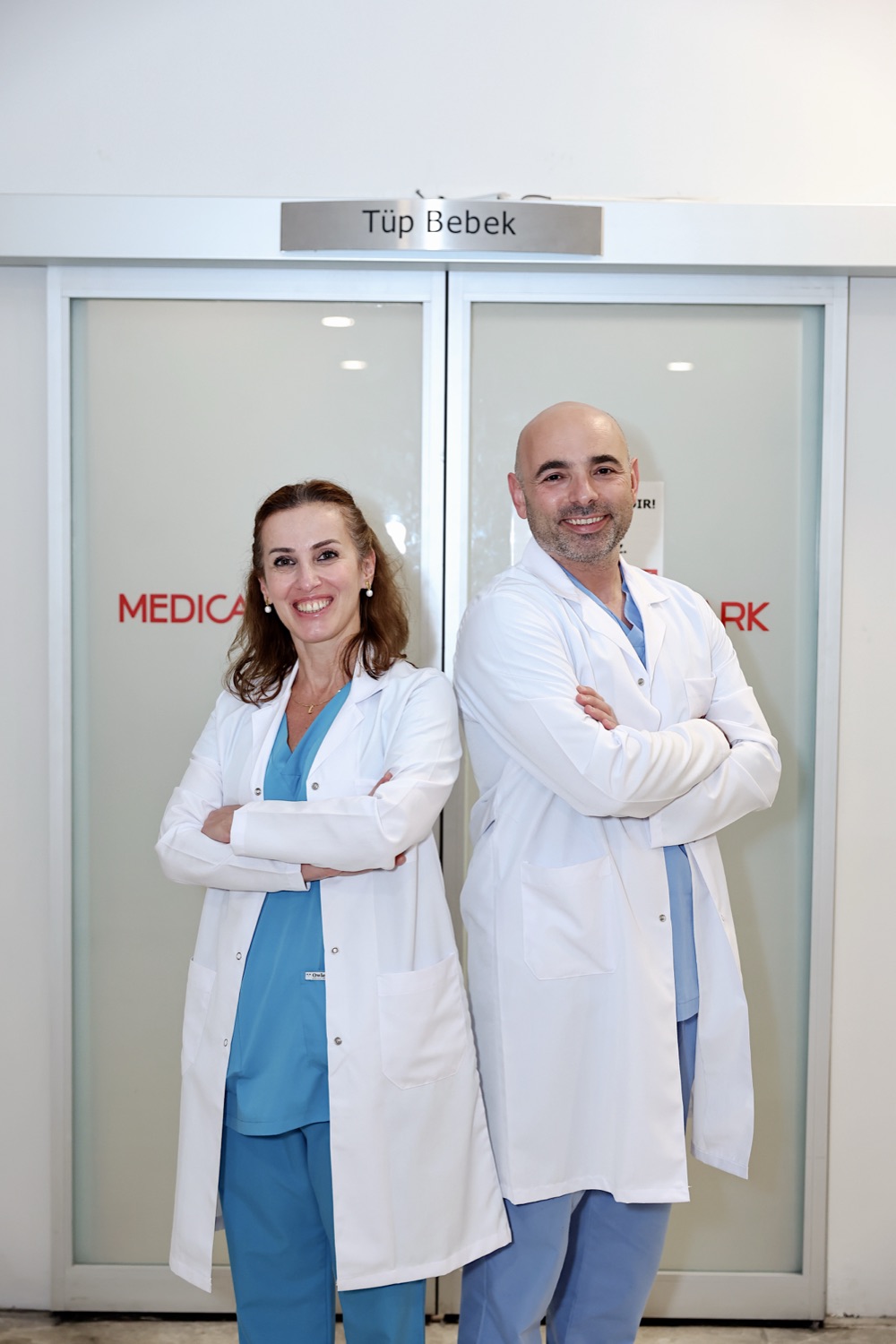 Op. Dr. Ali İhsan Gönenç ve tüp bebek ekibi