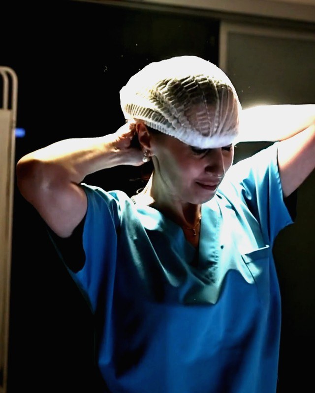 Dr. Ayşet Jane Özcan
